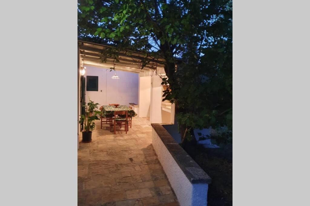 Вілла Trulli Relax A Мартіна-Франка Екстер'єр фото